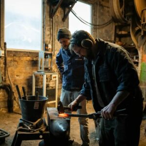 Ateliers pour bricoleurs Wecandoo idée homme famille bricolage