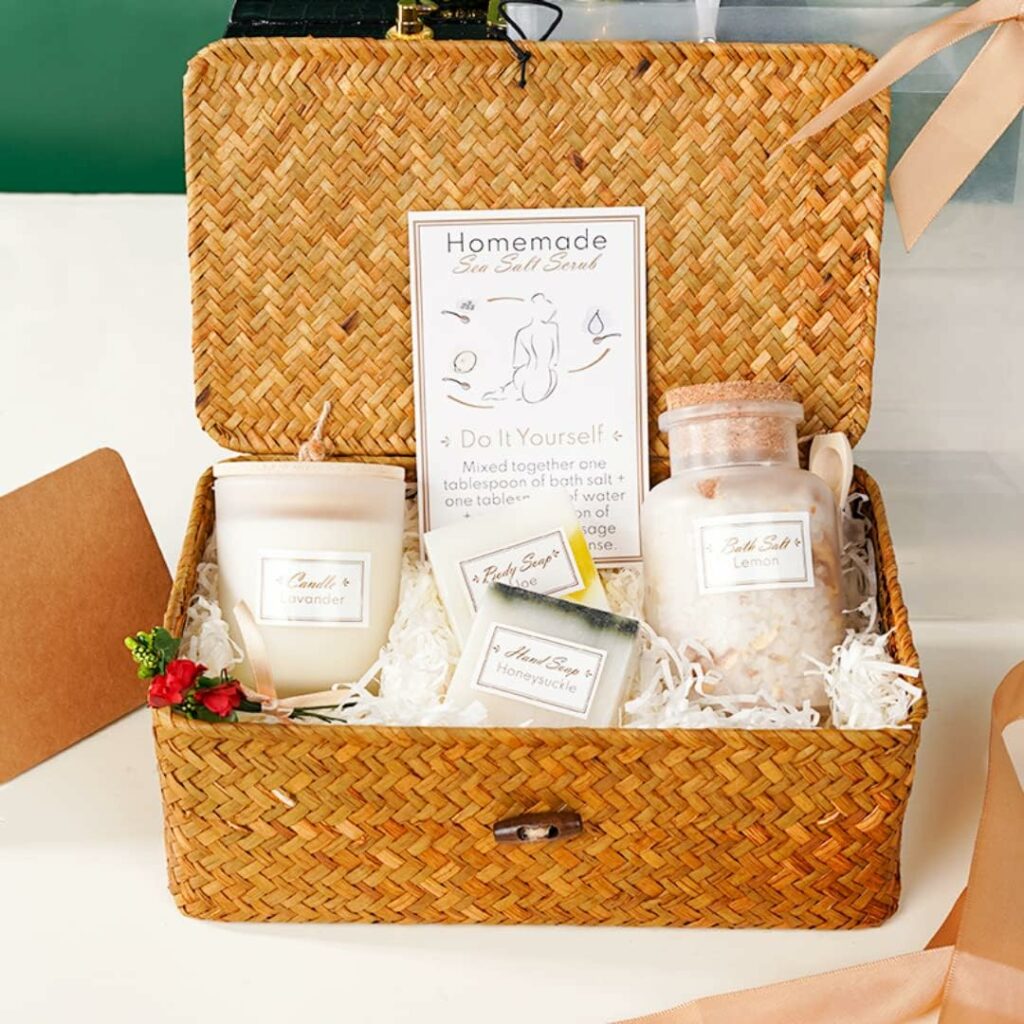 Coffret cadeau femme bien-être AELITA avec panier naturel meilleure idee cadeau
