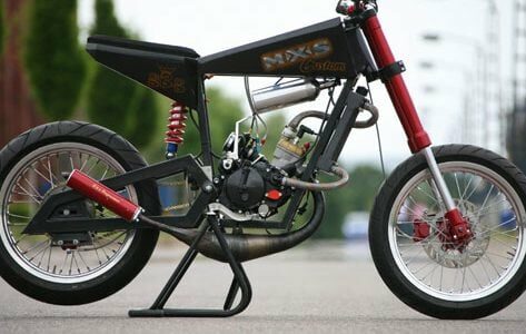 image marque derbi maxiscoot meilleure idée cadeau pot d'échappement