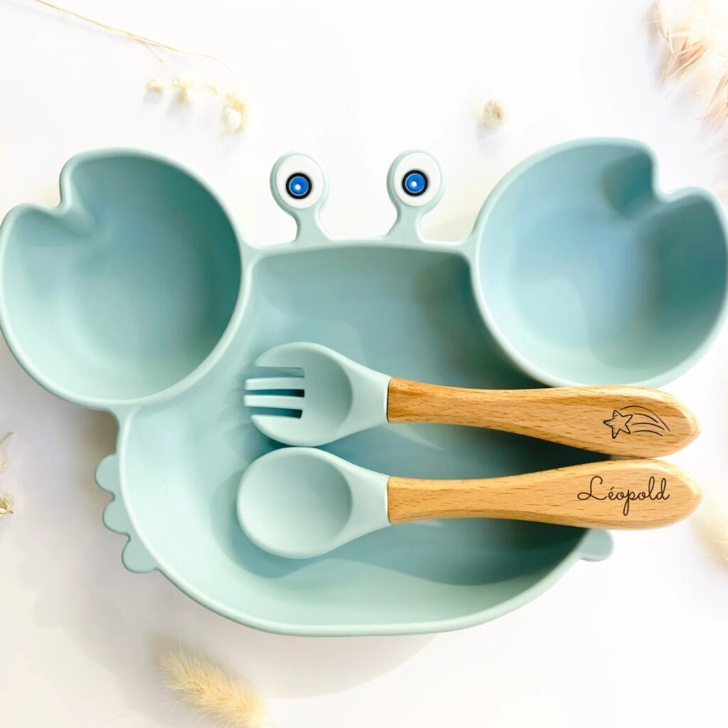 Assiette crabe Gab en silicone et couverts personnalisables meilleure idée cadeau bleu